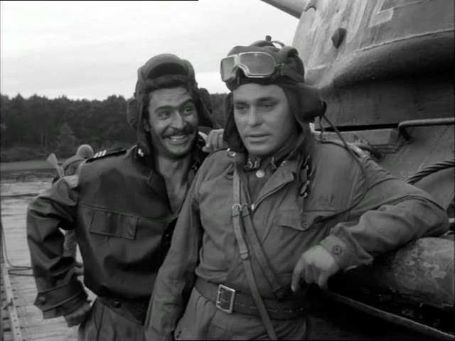 Фильмы о войне для детей: [b]"4 танкиста и собака", 1966  Режиссеры Конрад Налецкий, Анджей Чекальский. [/b]    Сформированный польский экипаж танка «RUDY»